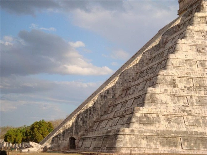 Những căn cứ bí mật trong thành phố của người Maya cổ đại mà ít người biết đến - Ảnh 9.