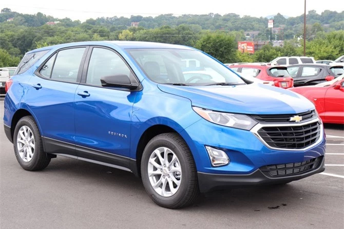 1. Chevrolet Equinox 2019 (giá khởi điểm: 24.995 USD).