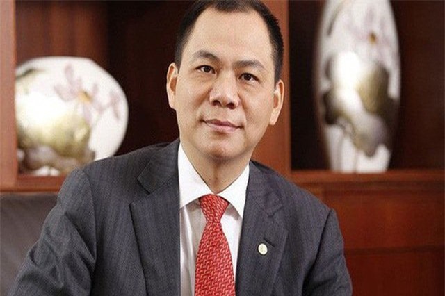 Ph&#x1EA1;m Nh&#x1EAD;t V&#x1B0;&#x1EE3;ng, Nguy&#x1EC5;n &#x110;&#x1EE9;c T&#xE0;i: M&#x1EDF; h&#xE0;ng kh&#x1EAF;p n&#x1A1;i, d&#x1ED3;n d&#x1EAD;p ti&#x1EC1;n v&#x1EC1;