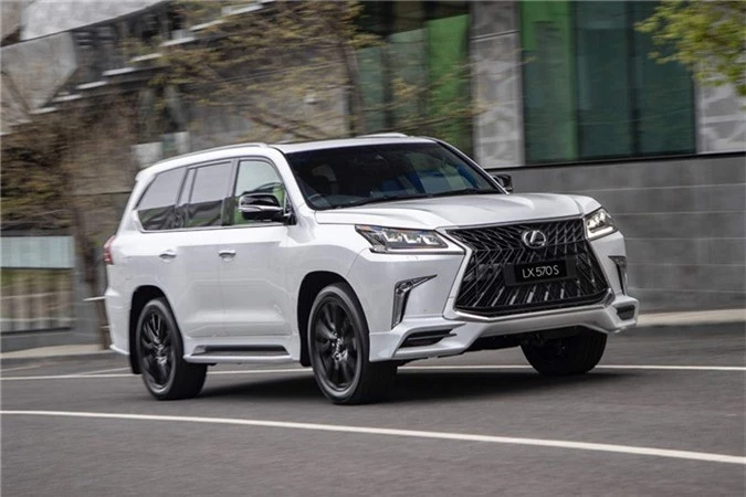 'Chuyen co mat dat' Lexus LX 570 S 2019 co gia gan 120.000 USD hinh anh 2