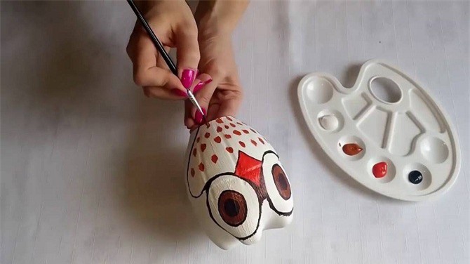 Clip: 10 mẹo vặt 'biến' chai nhựa thành đồ dùng hữu ích trong 'tích tắc'