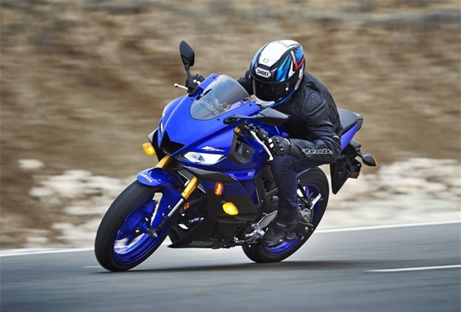 Yamaha R3 2019 ra mắt với thiết kế nhiều thay đổi