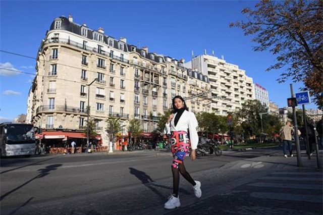 Kỳ Duyên mặc mốt cầu vai khổng lồ đẹp nhất tuần