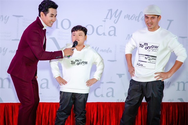 Nguyên Khang sửng sốt khi con trai Xuân Bắc tiết lộ bố không có tiền