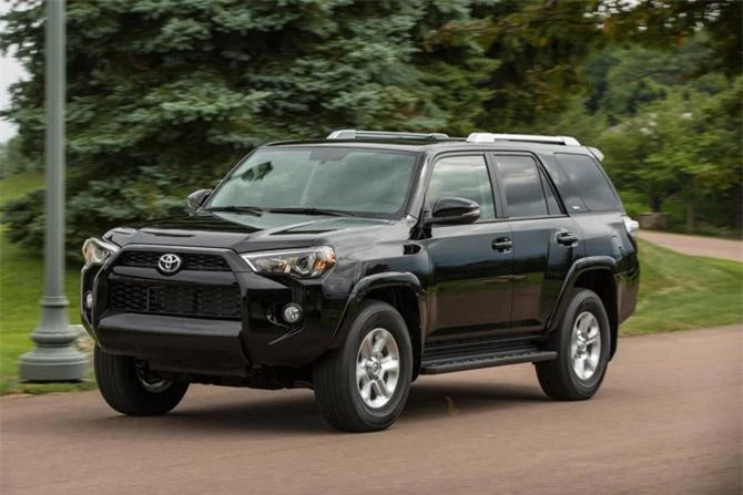 6. Toyota 4Runner. Mức rớt giá sau 5 năm sử dụng: 38,1%.