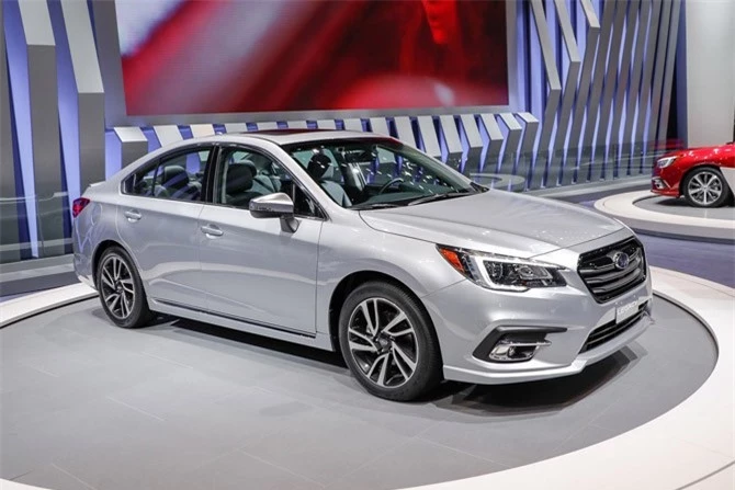 8. Subaru Legacy 2019 (giá khởi điểm: 22.545 USD).