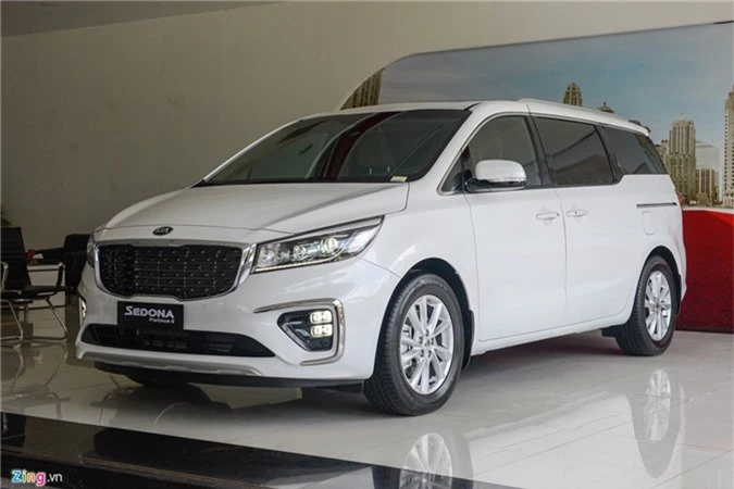 Chi tiet Kia Sedona 2018 vua ve Viet Nam, gia tu 1,1 ty dong hinh anh 1