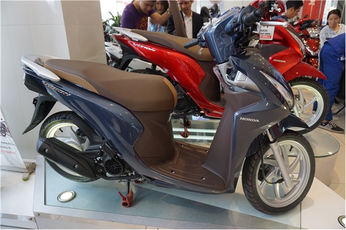 2019 Honda Vision Smartkey về đại lý, giá chênh 3-4 triệu đồng