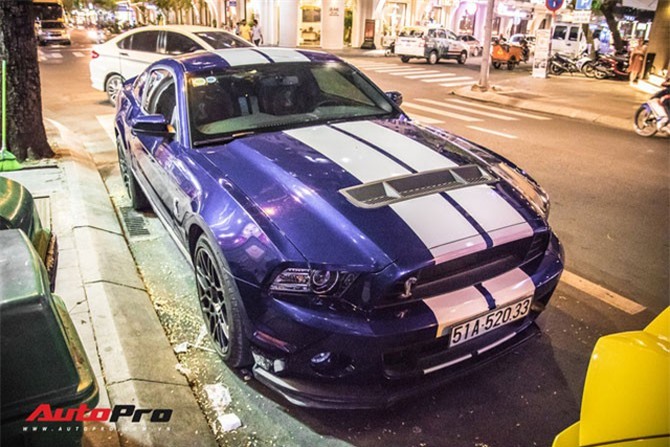 Minh "nhựa" đưa vợ đi ăn mừng Pagani Huayra ra biển thành công?