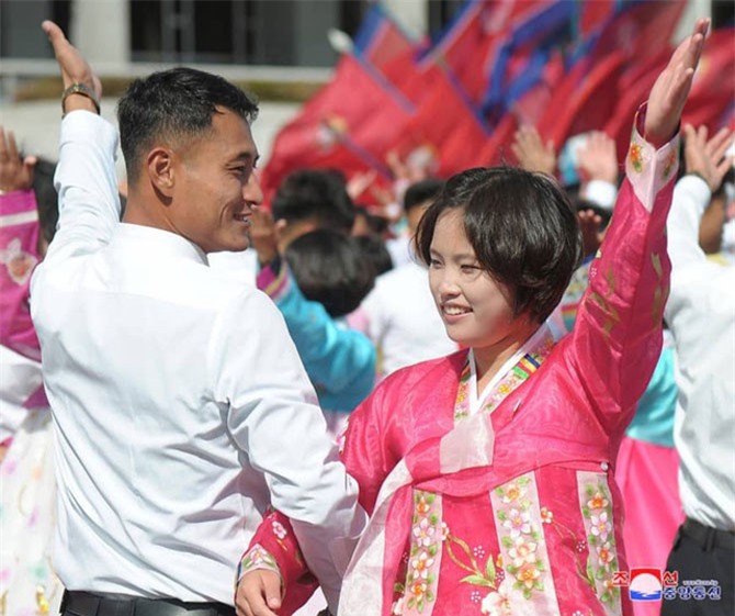 Kinh t&#x1EBF; Tri&#x1EC1;u Ti&#xEA;n t&#x103;ng tr&#x1B0;&#x1EDF;ng b&#x1EA5;t ch&#x1EA5;p tr&#x1EEB;ng ph&#x1EA1;t