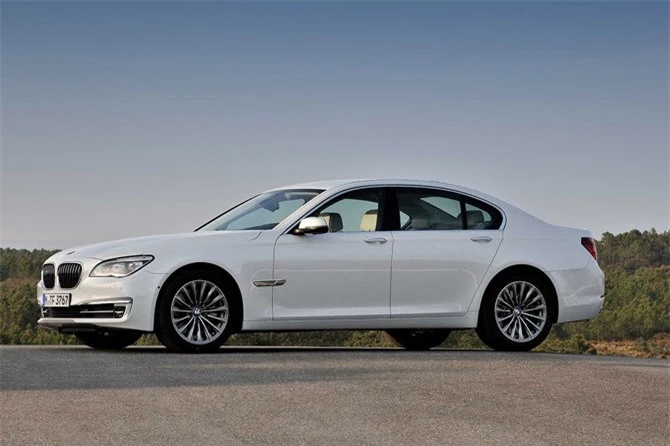 3. BMW 7 Series. Mức rớt giá sau 5 năm sử dụng: 71,1%.