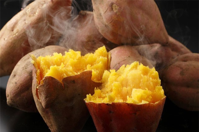 Ăn khoai lang vào mùa thu để da đẹp, dáng xinh như thế này sao bạn còn chưa áp dụng?