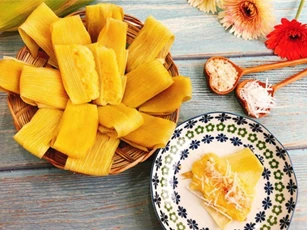 Xôi ngô trộn nếp ngọt thơm, ngửi mùi đã mê