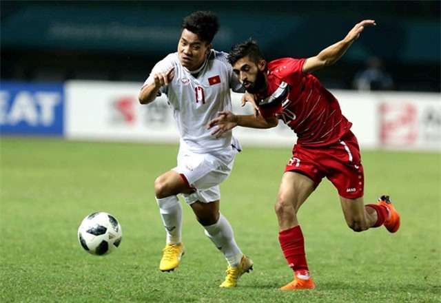 Báo châu Á: Tuyển Việt Nam đau đầu tìm phương án thay Văn Thanh