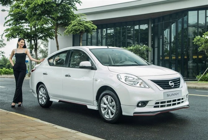 8. Nissan Sunny (doanh số: 54 chiếc).