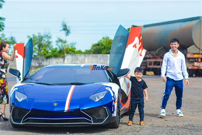Minh "Nhựa" chuẩn bị "thanh lý" siêu xe Lamborghini Aventador SV?