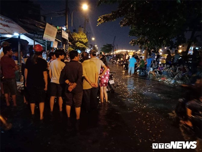 Bắt kẻ đâm chết hàng xóm vì bị chửi ở TP.HCM