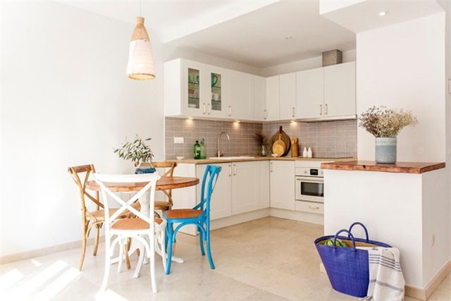 Căn hộ 60m2 sở hữu nội thất được "đo ni đóng giày" siêu đáng yêu