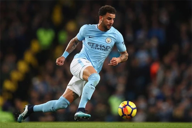 9. Kyle Walker (Man City, 556 lần).