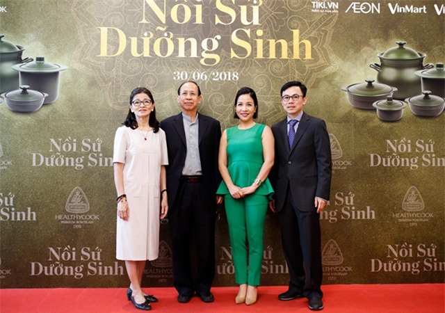 Gốm sứ Minh Long đã gỡ hình ảnh diva Mỹ Linh làm đại diện thương hiệu?