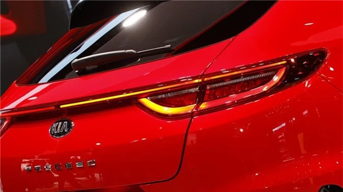 Kia ProCeed 2019 lo dien - quyen ru va thuc dung hon hinh anh 7