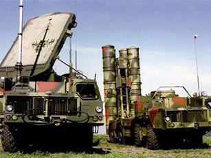 Mỹ học cách đối phó 'rồng lửa' S-300 từ Ukraine