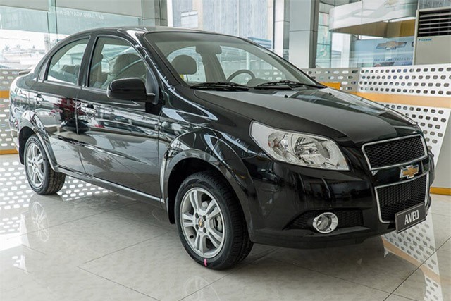 XE HOT qua ảnh (17/10): Sedan hạng B giảm giá mạnh, Việt Nam chi hơn 1 tỷ USD nhập khẩu ôtô 