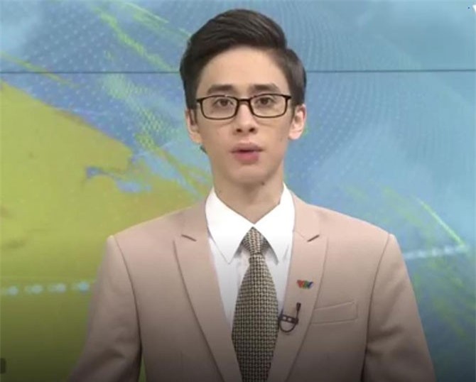 Gia thế quyền lực của MC người Nga điển trai trên VTV4