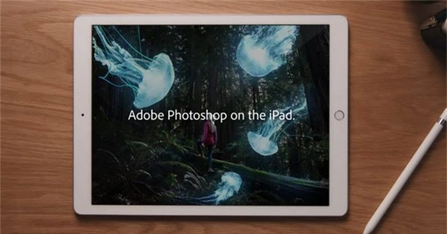 Sau hơn 30 năm kể từ phiên bản Photoshop đầu tiên, giờ đây đã có một bản chính thức trên các dòng máy iPad.