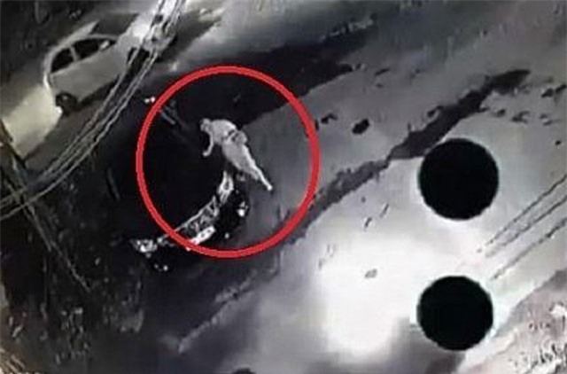 Khởi tố vụ án người phụ nữ cào xước ô tô Camry trong đêm