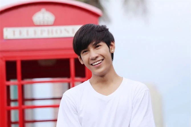 2. Prachaya Ruangroj (Singto) - 25,9% (25,981 lượt bình chọn).