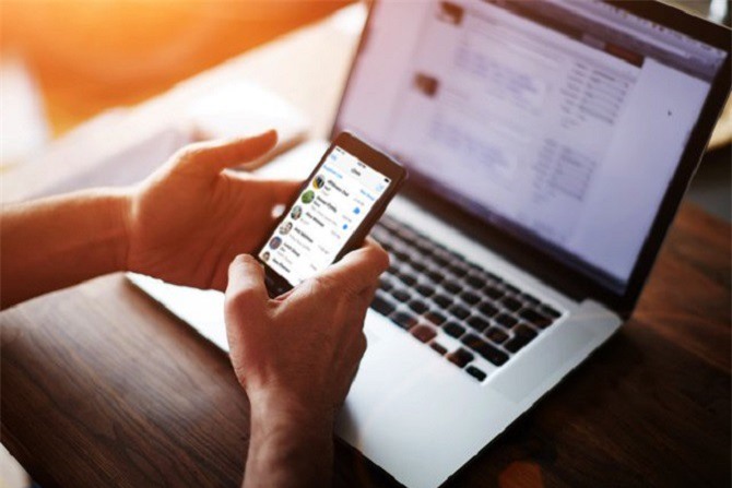 Chàng trai 26 tuổi bị tống tiền gần 1 tỉ sau khi chat khỏa thân