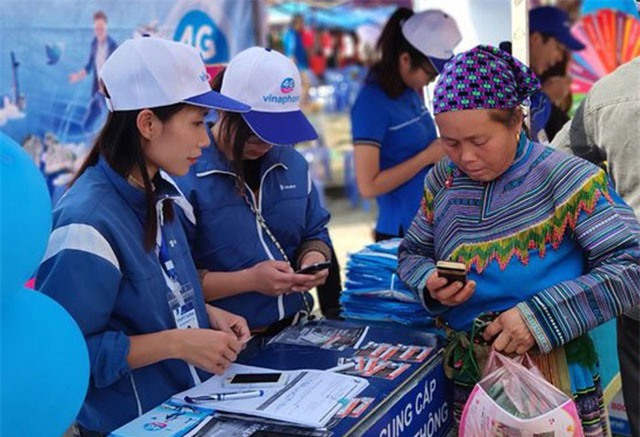 Bộ TT&TT sẽ xem xét nâng khuyến mại cho thuê bao trả trước từ 20% lên 50%