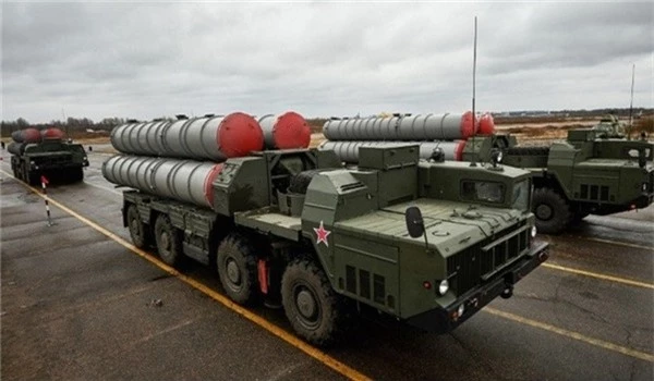 Hệ thống tên lửa S-300. 