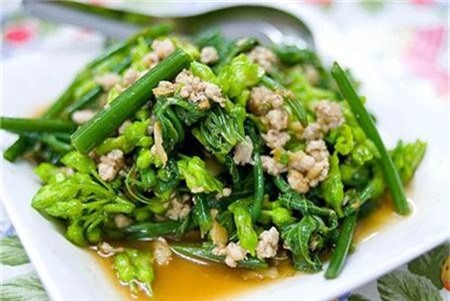 Hoa thiên lý - "thần dược" trị bệnh trĩ