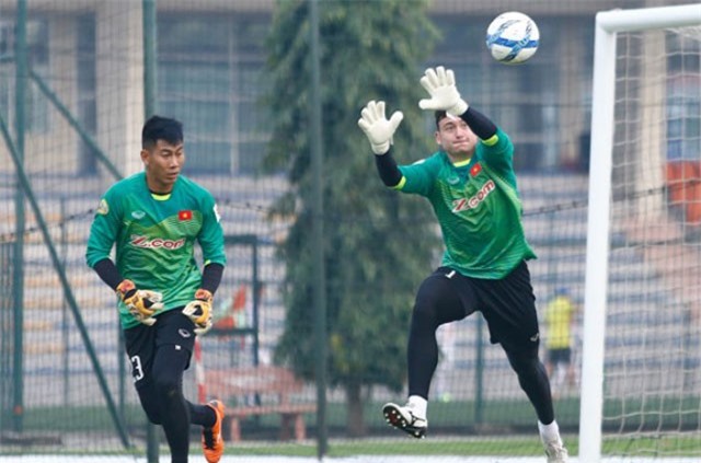 Người đóng thế xuất sắc: 'Tôi tự tin cạnh tranh với Văn Lâm'