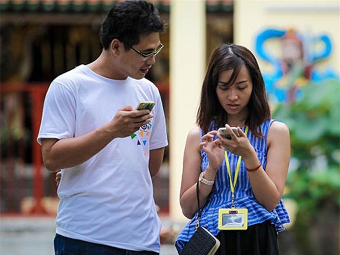 Nhà mạng "than" thất thu, đề xuất nâng khuyến mại thẻ cào lên 50%