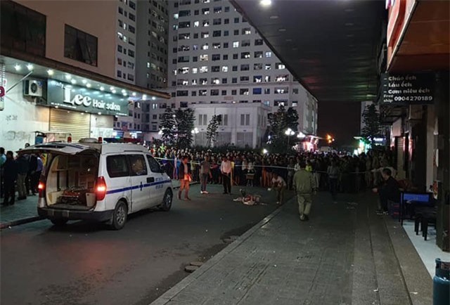 Vụ trẻ sơ sinh rơi ở sân chung cư Hà Nội: Nhân chứng nói gì?