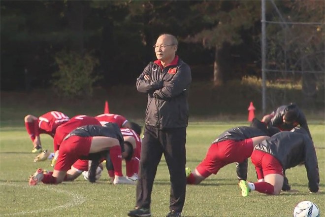 ĐT Việt Nam tập kín ở Hàn Quốc: Thầy Park "giấu bài" săn vàng AFF Cup