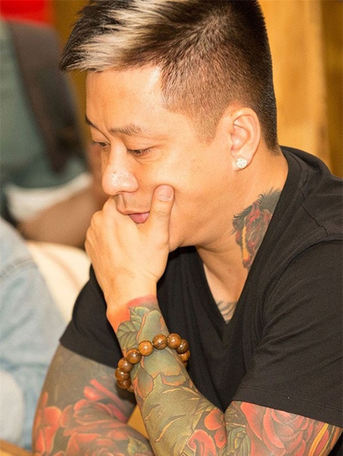 Tuấn Hưng cho rằng Cung Quần Ngựa phủi trách nhiệm trong vụ hủy show