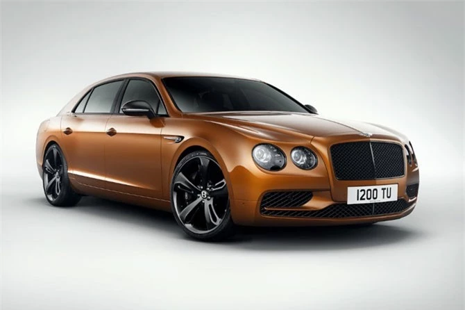 3. Bentley Flying Spur. Động cơ Twin-Turbocharged W12 5,2 lít, sản sinh công suất tối đa 616 mã lực, mô-men xoắn cực đại 800 Nm.