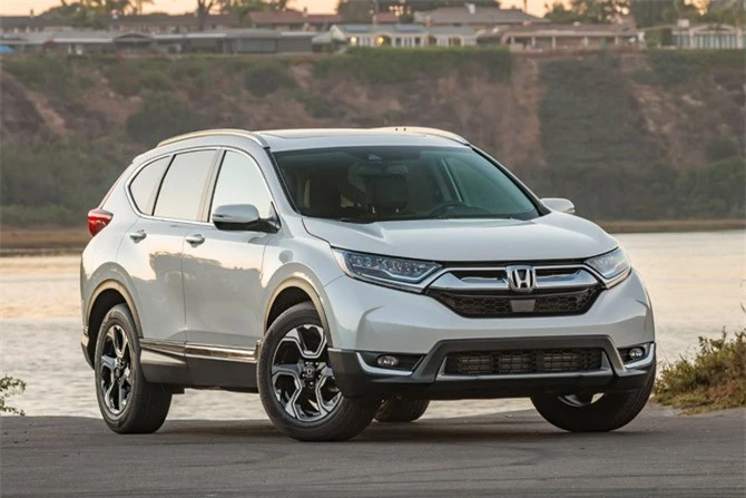 6. Honda CR-V (doanh số: 277.621 chiếc).