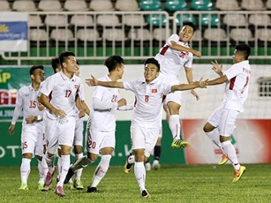 Clip: Pha làm bàn của Mạnh Dũng vào lưới U19 Jordan