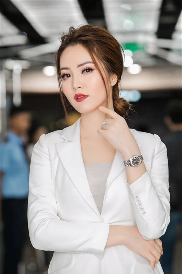 Cô là một trong những người đẹp Hoa hậu Việt Nam có sự nghiệp MC thành công và cuộc sống hôn nhân viên mãn. Ảnh: Hải Bá.