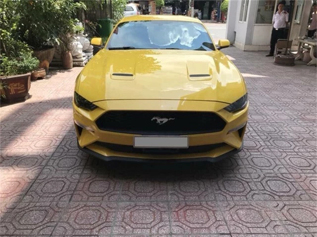 Đại gia Việt chán Ford Mustang 2018 chỉ sau 1.700km, bán lại với giá như mới - Ảnh 3.