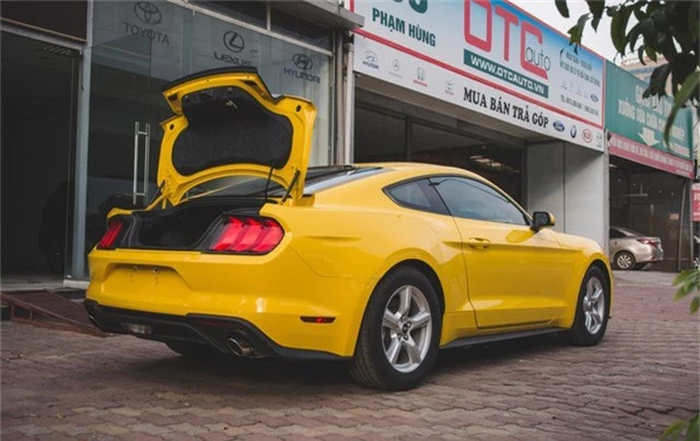 Đại gia Việt chán Ford Mustang 2018 chỉ sau 1.700km, bán lại với giá như mới - Ảnh 8.