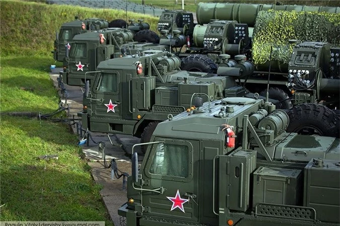 S-400 Triumf – ‘Rồng lửa’ bảo vệ nước Nga từ vũ trụ - ảnh 2