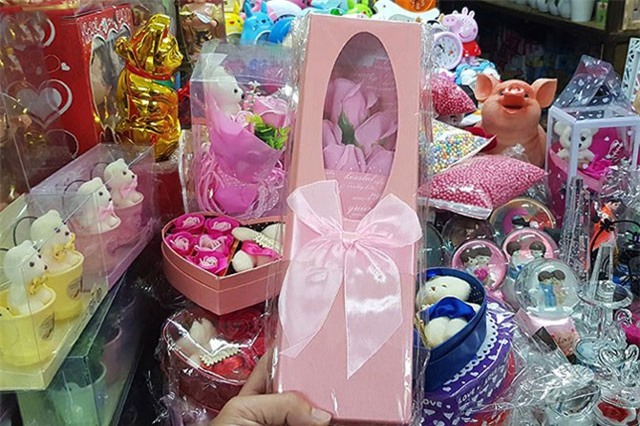 BẢN TIN TÀI CHÍNH-KINH DOANH: Thị trường quà 20/10 sôi động, Tiền Giang trúng đậm mùa mít Thái