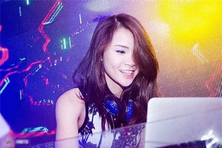 Clip: Cựu hoa khôi wushu Trà My nói gì khi theo nghiệp DJ?