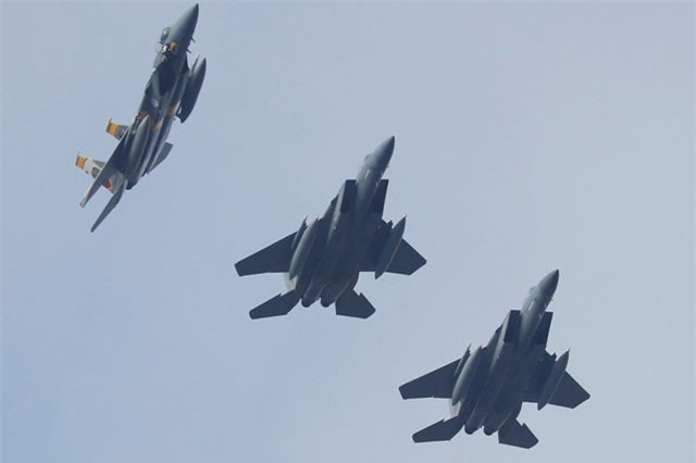 Liên quân do Mỹ dẫn đầu không kích nhầm vào lực lượng chống IS ở Syria